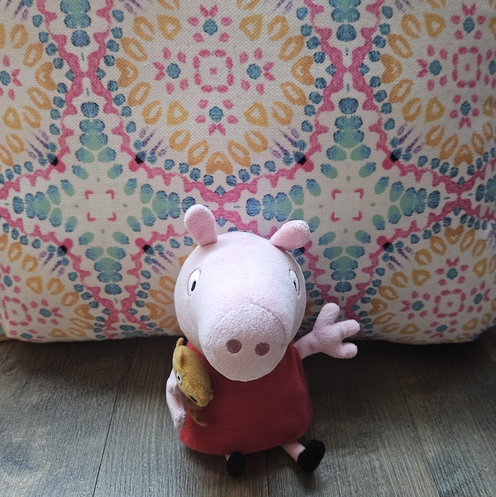 Peppa Pig plushie holding Teddy stuffy toy stuffy